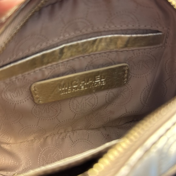 Michael Kors Gold Crossbody bag - Picture 3 of 6